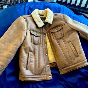 Levi's Women's Classic Sherpa Lined Trucker Jacket